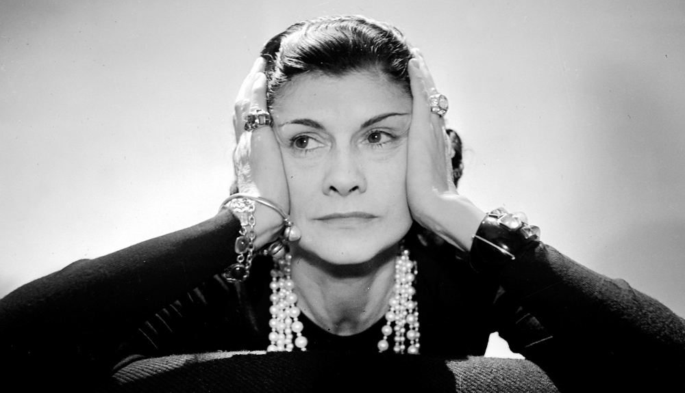 L'élégance indémodable de Coco Chanel en photos 